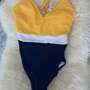 Cupshe L swimsuit
